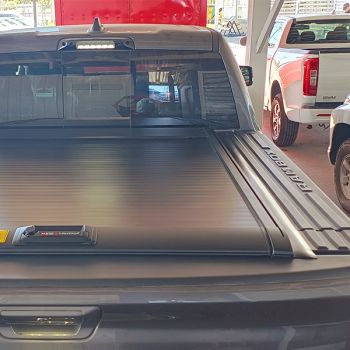 Tapa Retráctil Manual BULX15 2.0 Ram 1500 New Body CD Con Rambox 19->